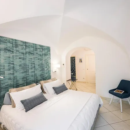 Oda ve Kahvaltı La Divina Amalfi Coast 4*