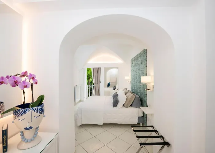 Oda ve Kahvaltı La Divina Amalfi Coast 4*